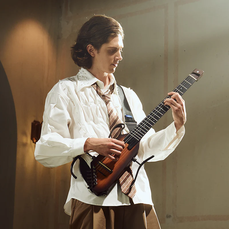 Donner HUSH C Chitarra classica con corde di nylon da viaggio - Image 13